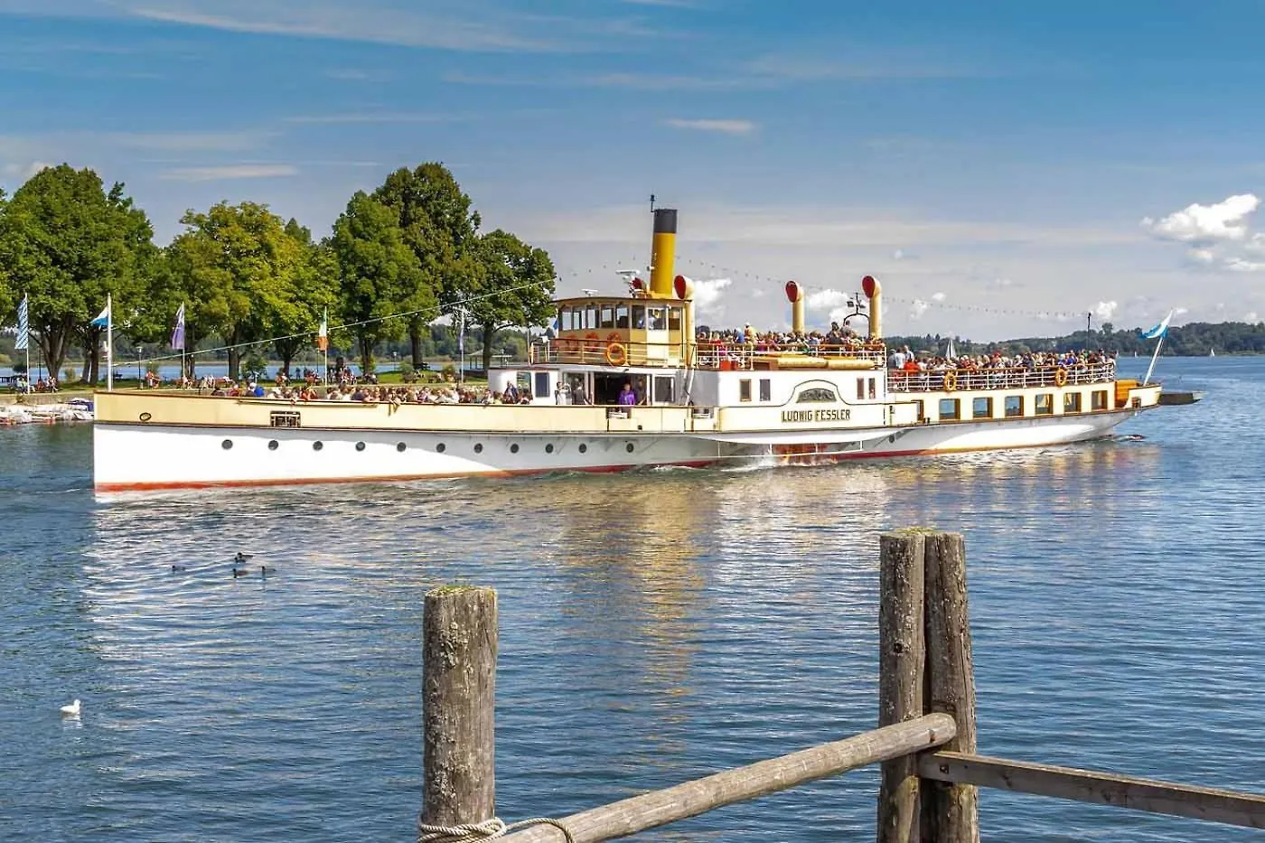 Lieblingseck Nachhaltige 5-Sterne Ferienwohnung Direkt Am Chiemsee Gstadt am Chiemsee 0*,  Germany