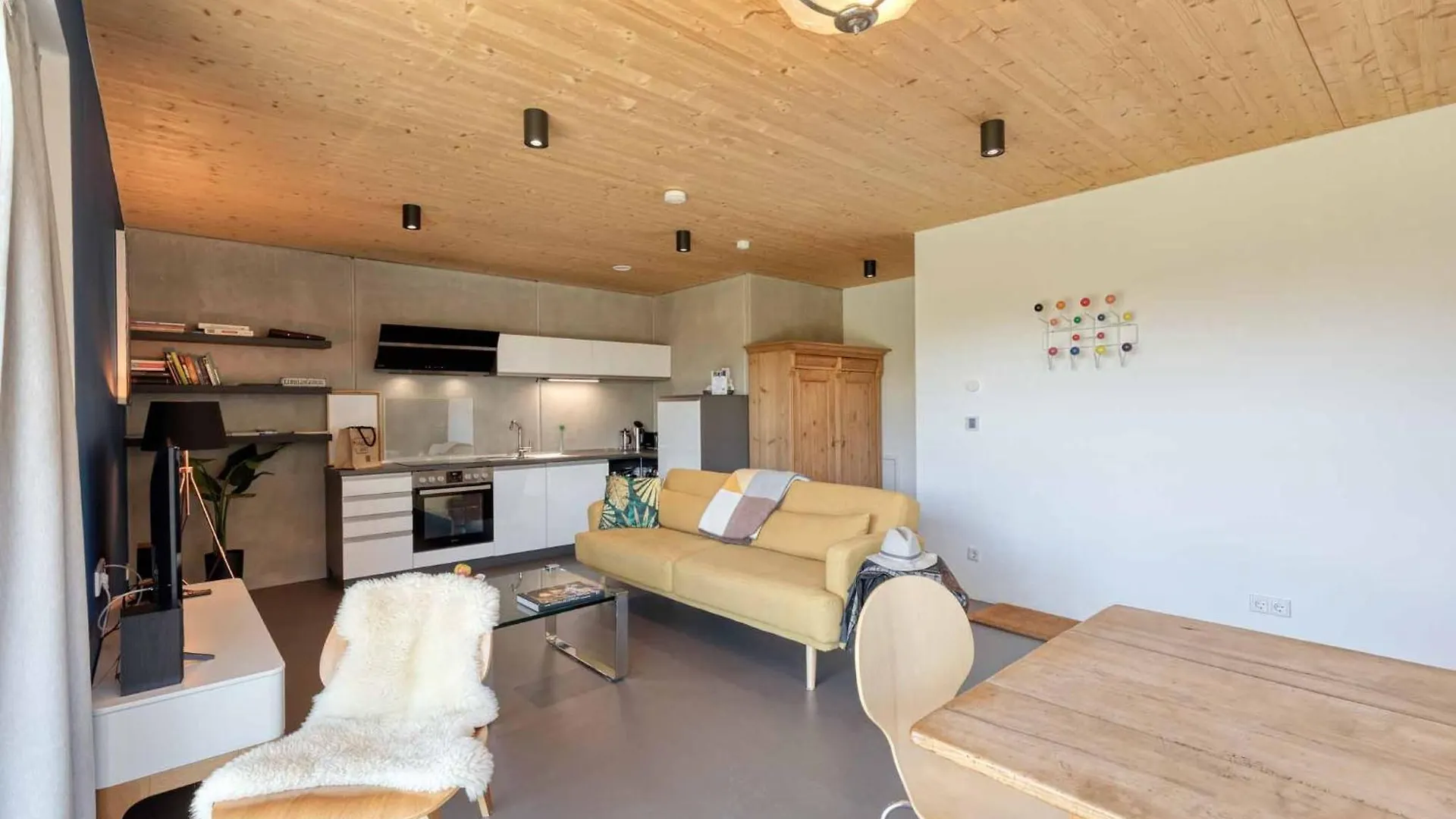 Apartment Lieblingseck Nachhaltige 5 Sterne Ferienwohnung Direkt Am Chiemsee Gstadt am Chiemsee