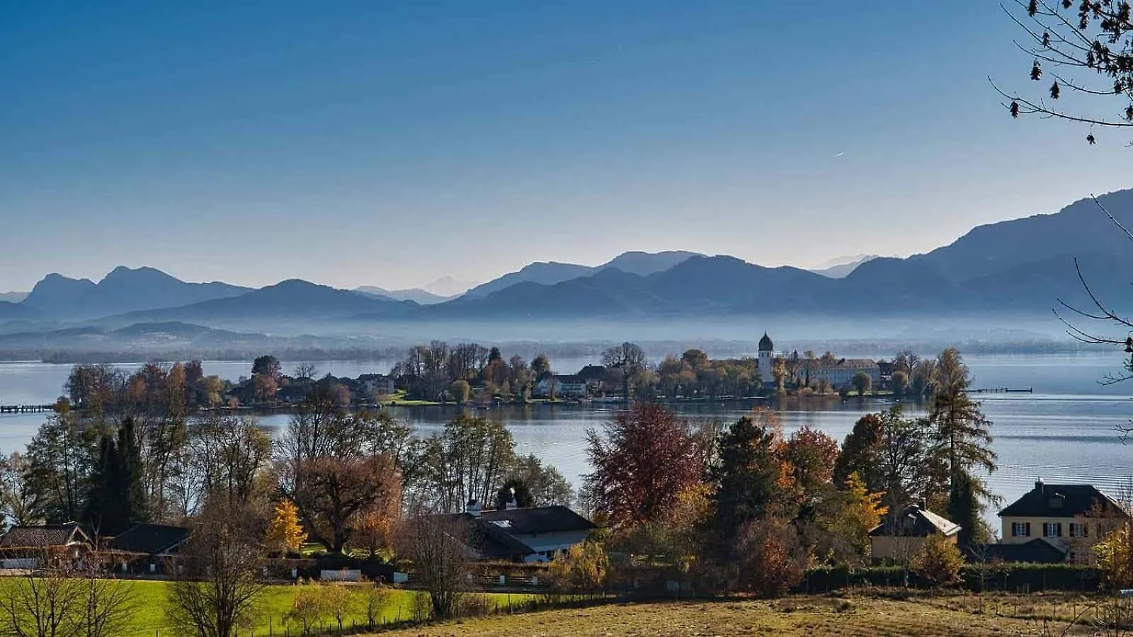 Lieblingseck Nachhaltige 5 Sterne Ferienwohnung Direkt Am Chiemsee Gstadt am Chiemsee