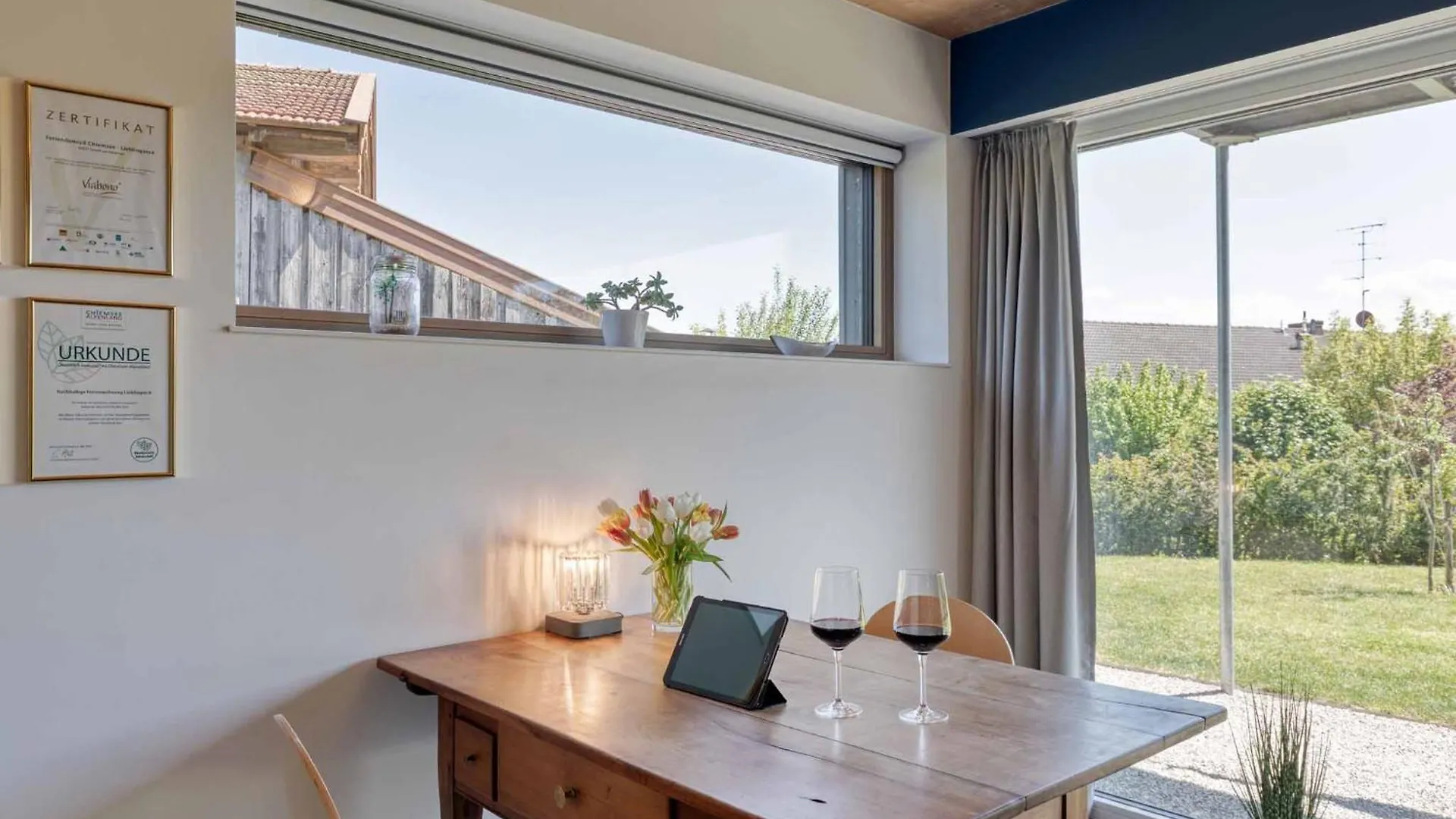 Apartment Lieblingseck Nachhaltige 5 Sterne Ferienwohnung Direkt Am Chiemsee Gstadt am Chiemsee Germany