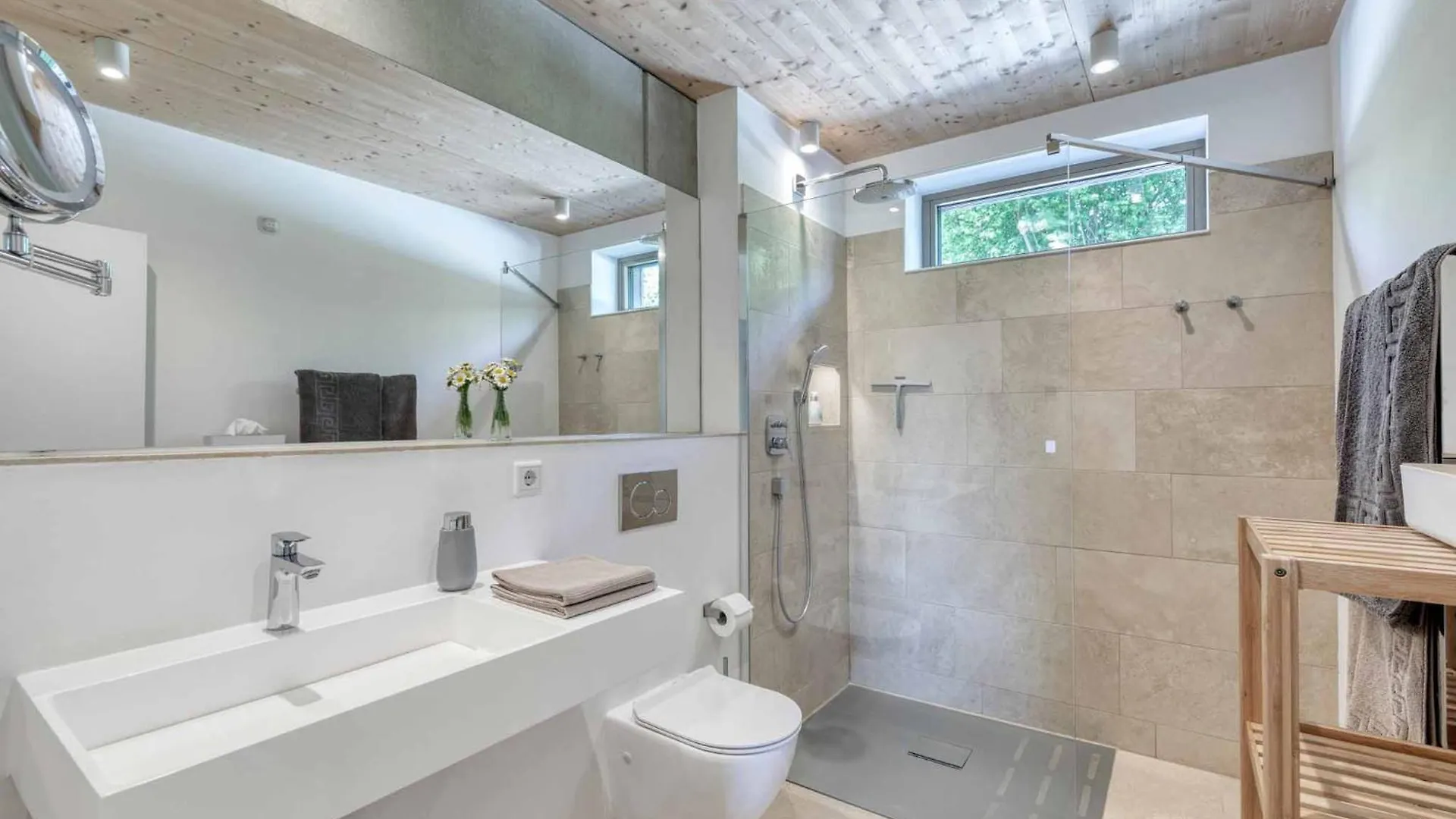 Lieblingseck Nachhaltige 5 Sterne Ferienwohnung Direkt Am Chiemsee Gstadt am Chiemsee Germany