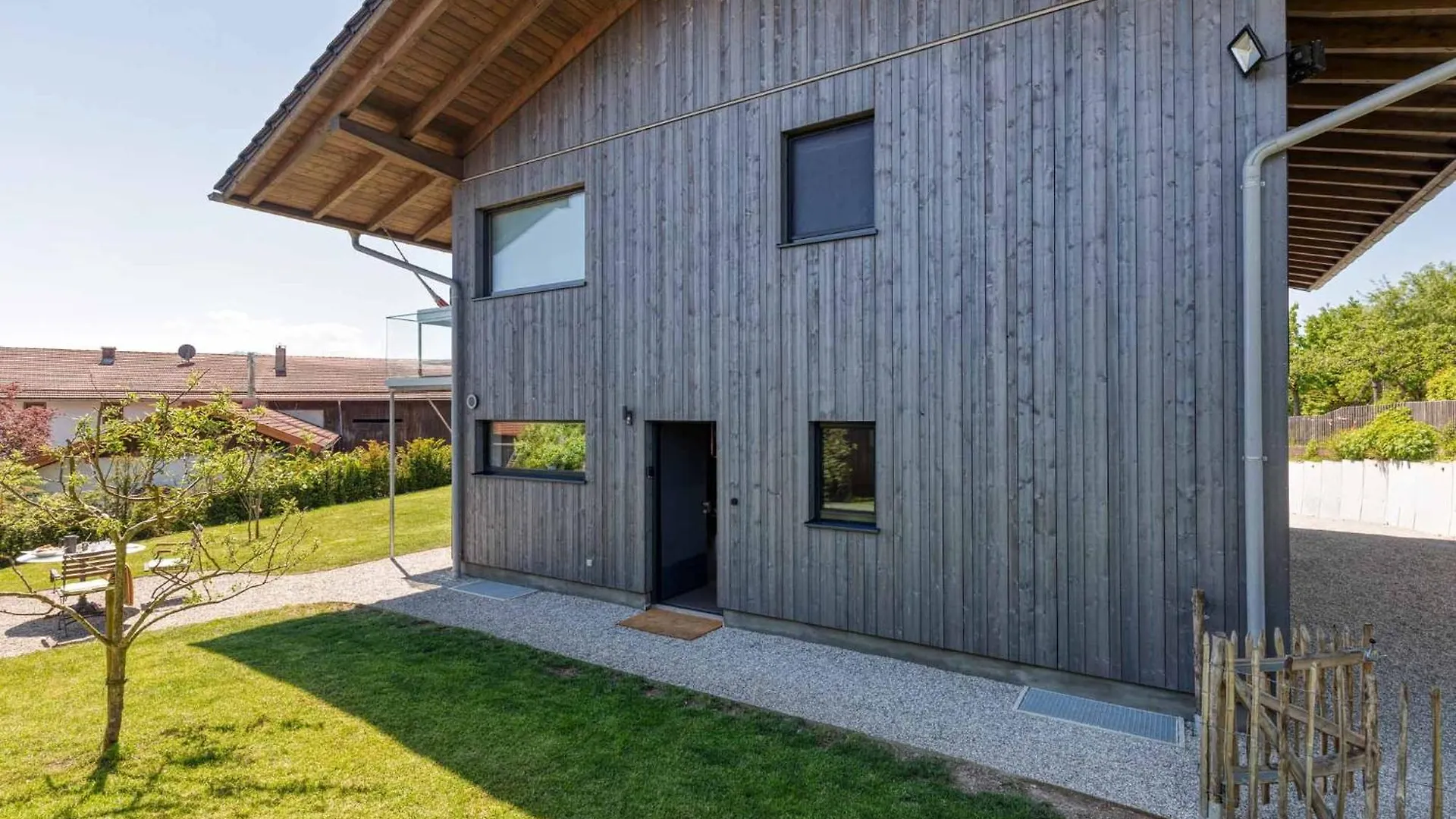 Apartment Lieblingseck Nachhaltige 5 Sterne Ferienwohnung Direkt Am Chiemsee Gstadt am Chiemsee Germany